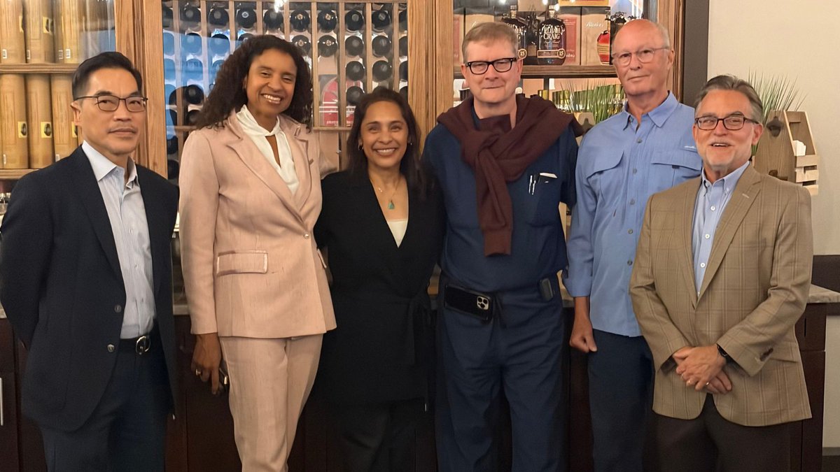 IllinoisDoctors's tweet photo. Thanks to Dr. Kalisha Hill for having ISMS President @DocKataria speak at the Kankakee County Medical Society to share the many legislative victories ISMS has achieved for physicians. https://t.co/worZSHWUhF