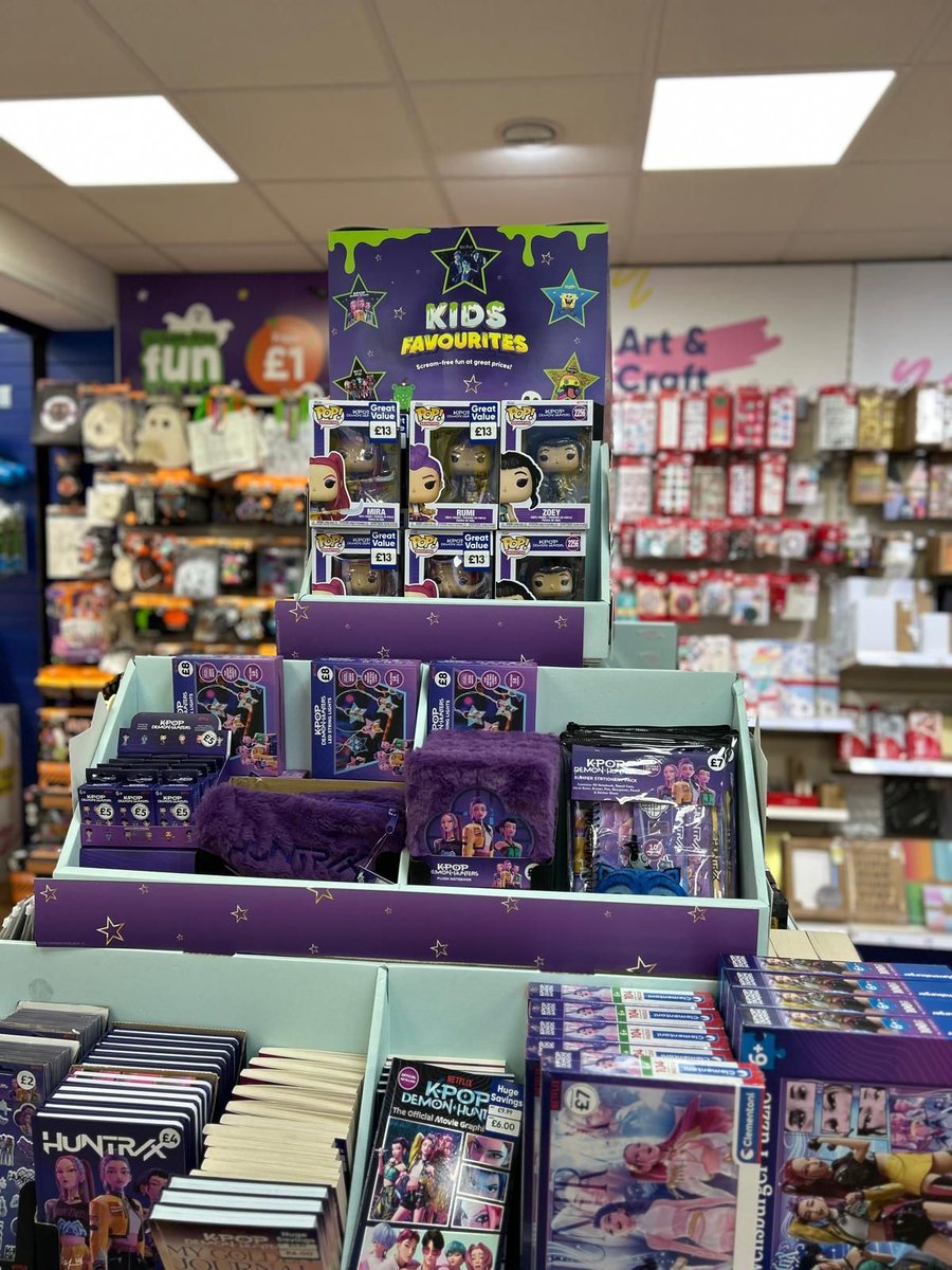 ChurchSquareSC's tweet photo. 🎮 KPOP Demon Hunters has landed at The Works, Church Square!

Get the official Funko Pop figures and explore themed school materials like notepads and so much more! 🙌✨

Pop in and discover the brilliant KPOP Demon Hunters collection!
📍 The Works, Church Square, St Helens https://t.co/K9KVbzhOgy