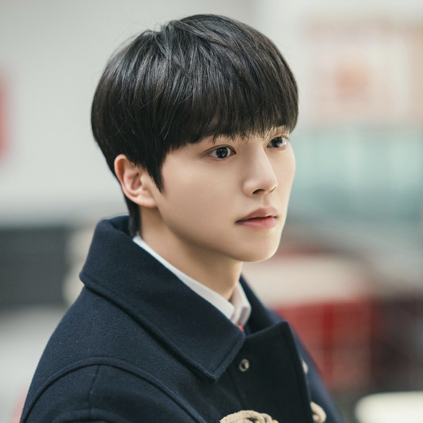iwuxbsl's tweet photo. 내 동그라미꽃대지뚱냥이 뒤로가면 갈수록 멘헤라스택 착착 쌓아서 뼈말라되는거 ㅅㅂ https://t.co/C6p3UtmLoV