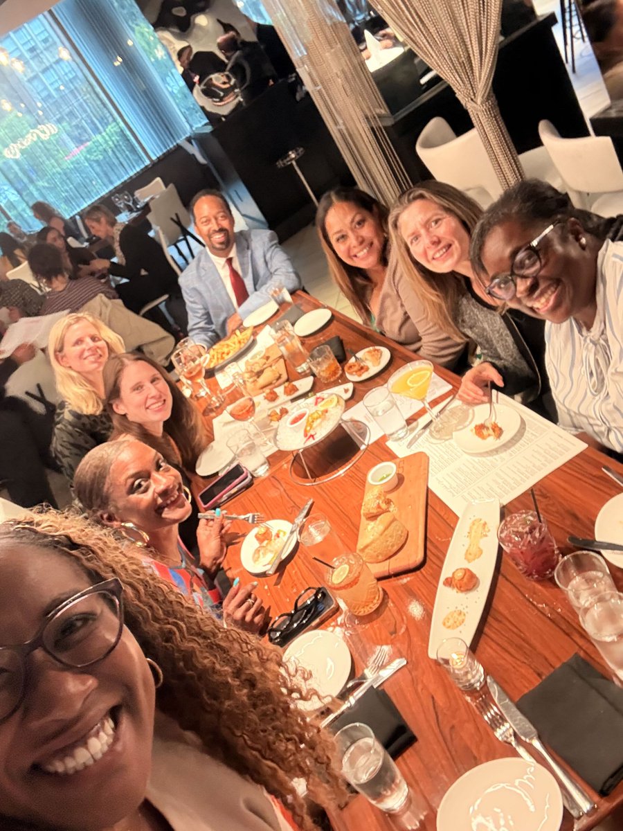 DC_Charters's tweet photo. Passing the torch! 🎉 Our outgoing &amp; incoming Executive Committee members got together to share wisdom and lessons learned, which will power our advocacy for DC's charter schools &amp; students. Thank you to our outgoing members, and welcome to the new ones! #DCProudCharterStrong https://t.co/vnhJISSHik