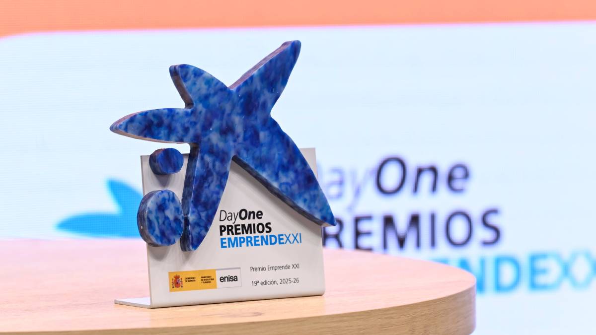 Emprendedores's tweet photo. 📣 Mañana 1 de octubre arranca la 20.ª edición de los Premios EmprendeXXI, cootorgados por @enisa  
Las empresas de base tecnológica e innovadora con sede en España y constituidas a partir del 1 de enero de 2023 podrán inscribirse hasta el 22 de enero.
https://t.co/kgZwl3EHmW https://t.co/jVWjz14007