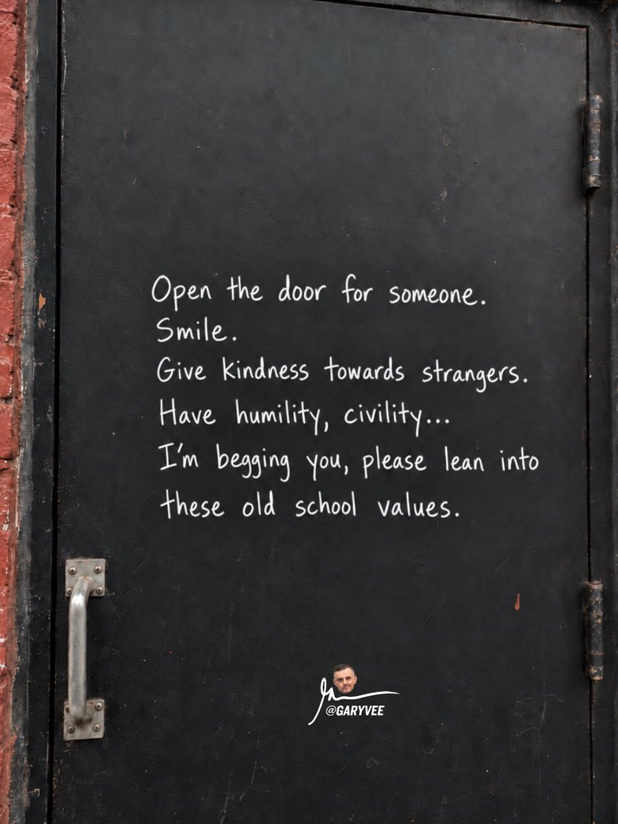 garyvee's tweet photo. Kindness to yourself leads to kindness to others … we need to stop listening to those who want us to “hate”

❤️❤️❤️‼️‼️‼️ https://t.co/irRFimCBu4