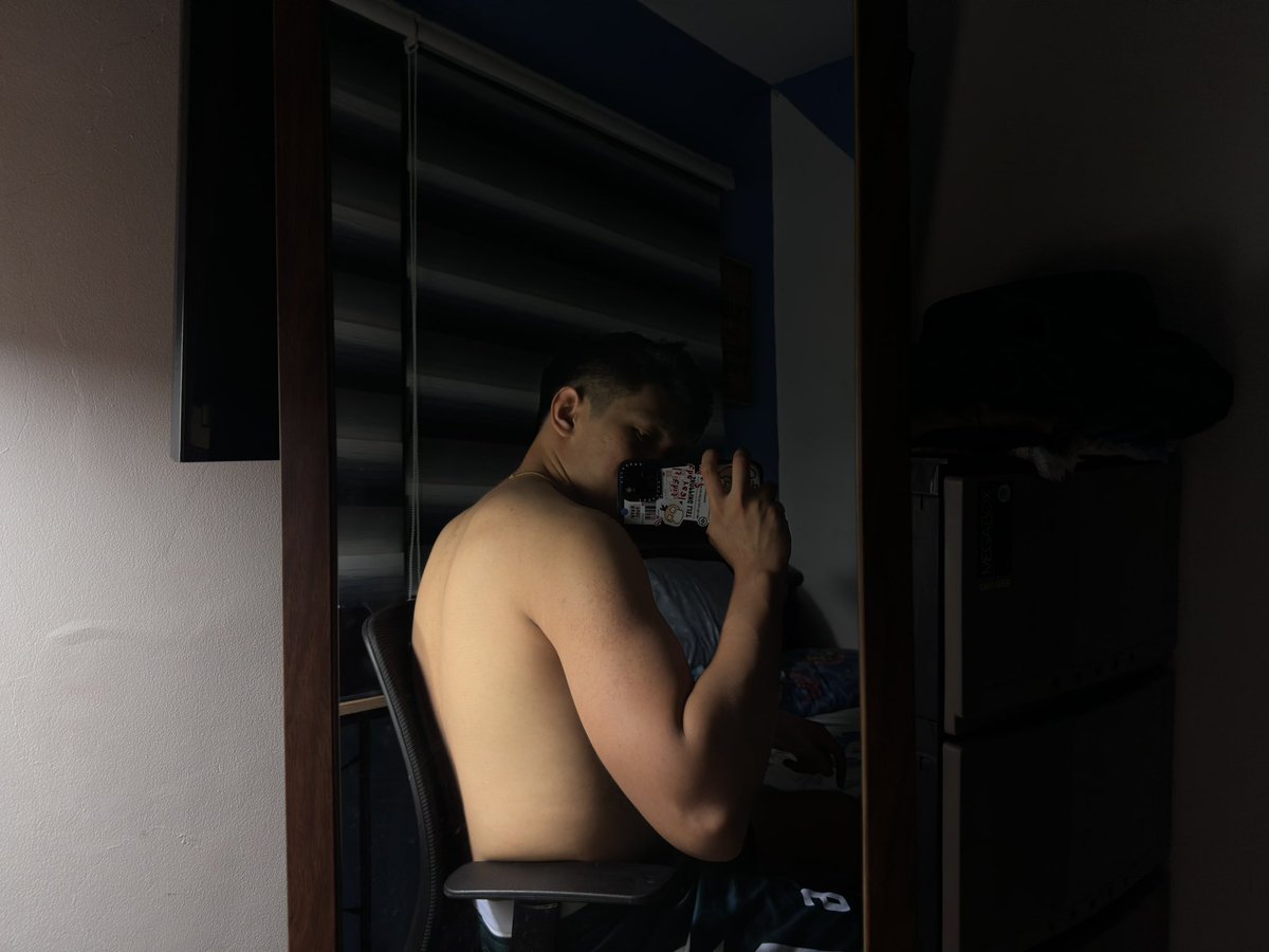 huntercodex's tweet photo. Biceptember entry💪 https://t.co/1fPNp51sHy