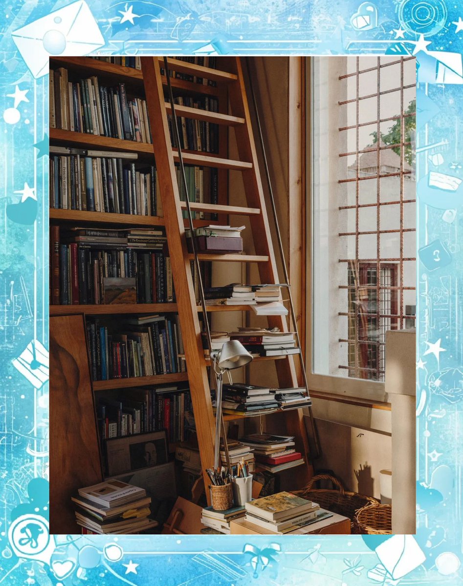 Miyokocron8m's tweet photo. Acabo de ordenar la estantería de la sala y encontré mis viejas fotos de colegio. Momentos pequeos pero que calientan el corazón. （中文大意：刚整理完客厅书架，翻到了我旧的中学照片，小事一件却暖到心里）， https://t.co/uKzWVIpsmj