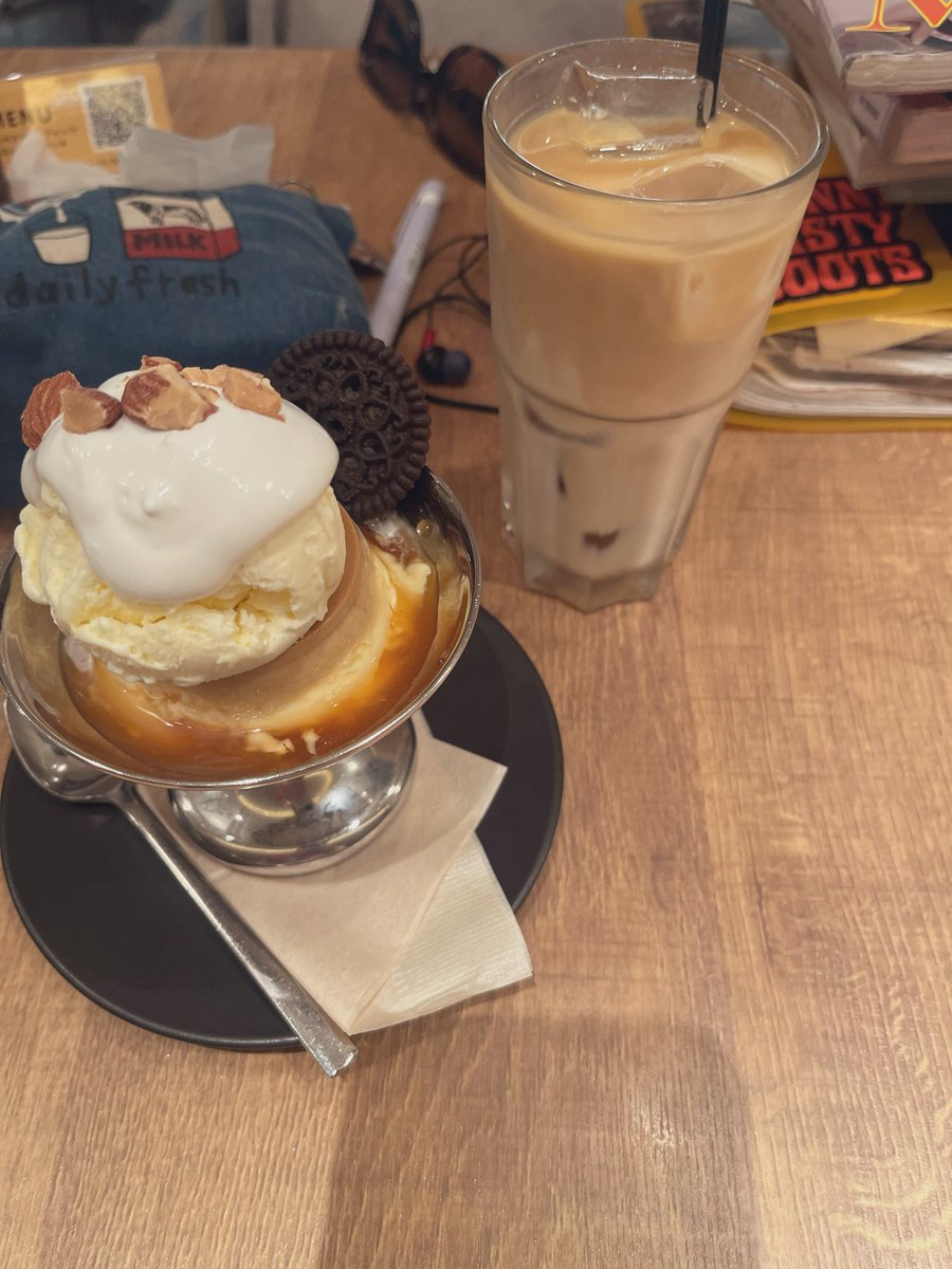 _____koji______'s tweet photo. 結局マックにてセクゾ見て終わってゆく安息日。。。けどWIRED CAFEも行ったー!
#wiredcafe
#coffee
#安息日 https://t.co/gX4VTmJzyf