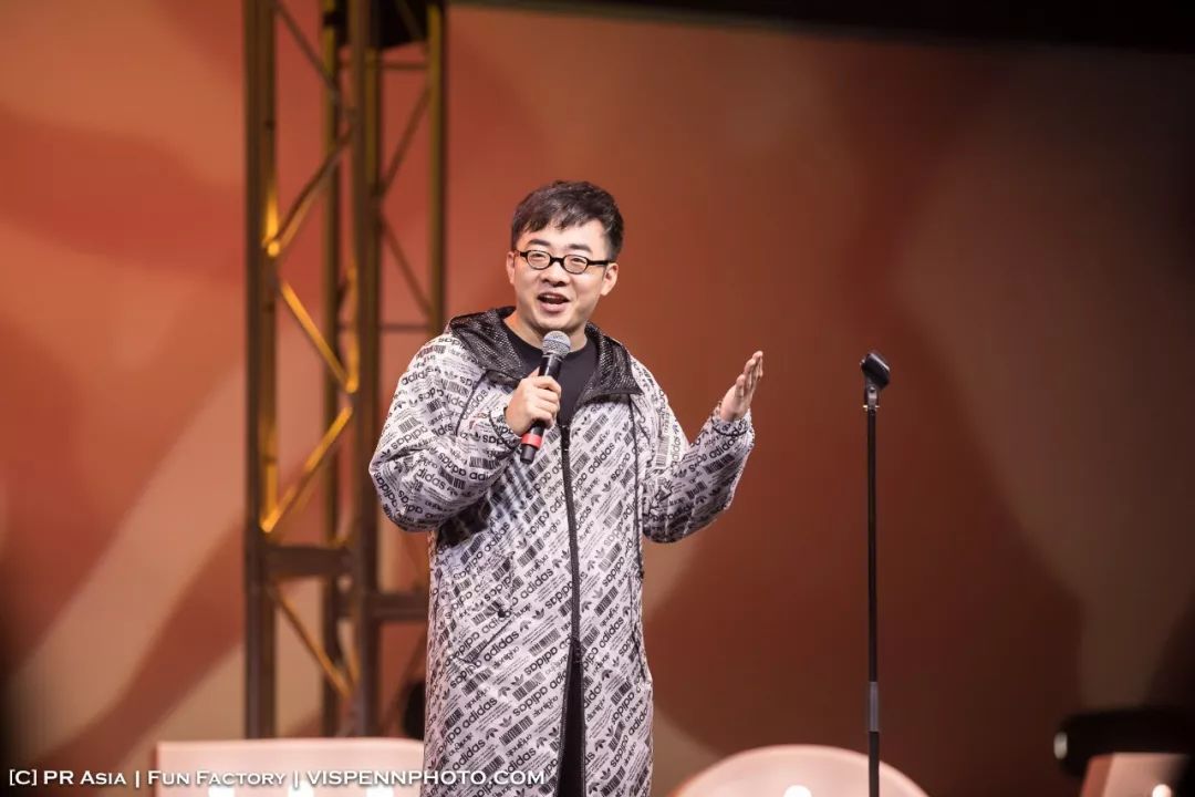 NevaDrossov9ph's tweet photo. Just got roasted by a 16-year-old in the front row at my stand-up set. Turns out their TikTok roasts are actually useful https://t.co/i8au5obcoX