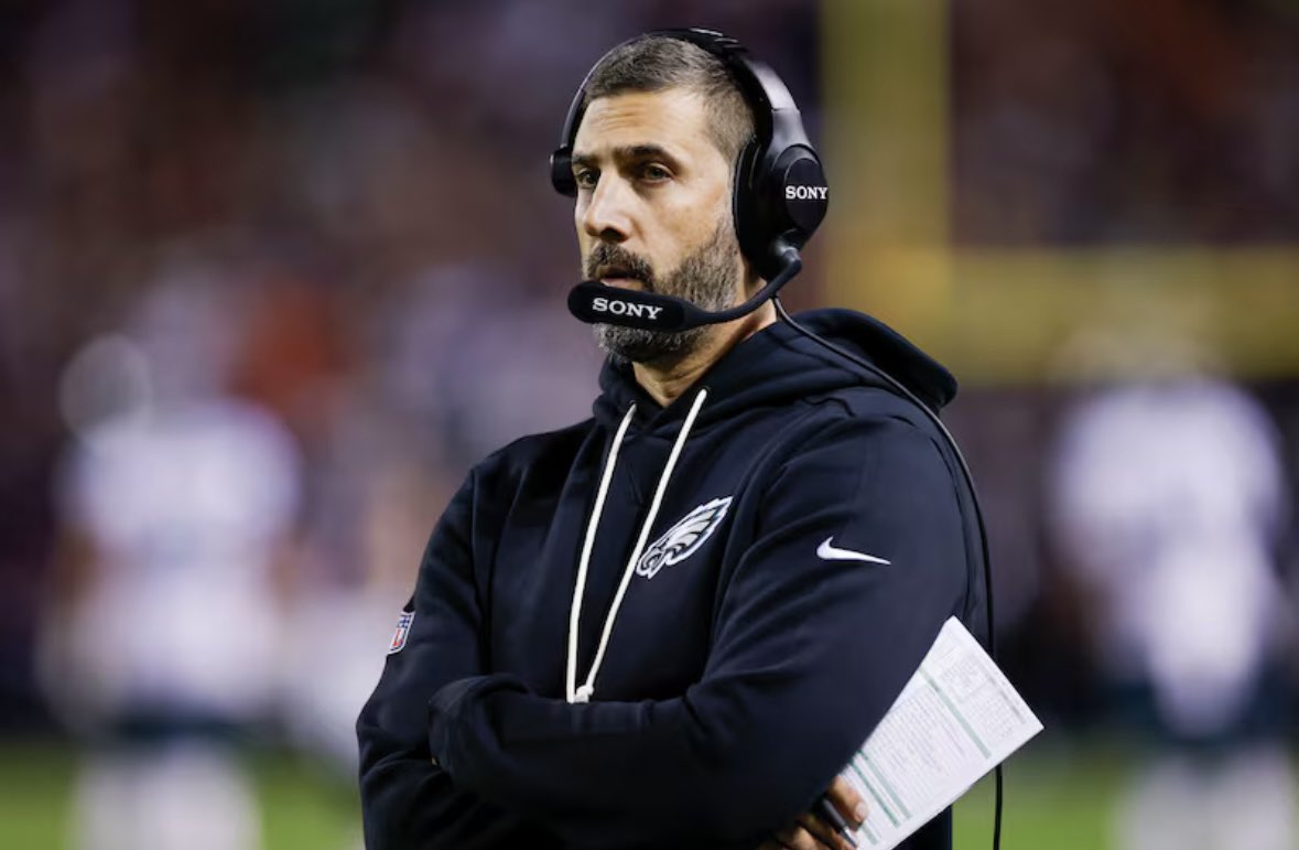 That_Hurts's tweet photo. Since 2025, here are some of the Eagles rankings on offense:

- 60 drives ending in 3 &amp; out (T-30th)
- 29.0% 3 &amp; out rate (last)
- 80 drives with no 1st down (28th)
- 7.7 yards to go on 3rd down (31st)
- 131 rushes for 0 or negative yds (31st)
- 53 red zone drives (28th) https://t.co/lYNS77y61I