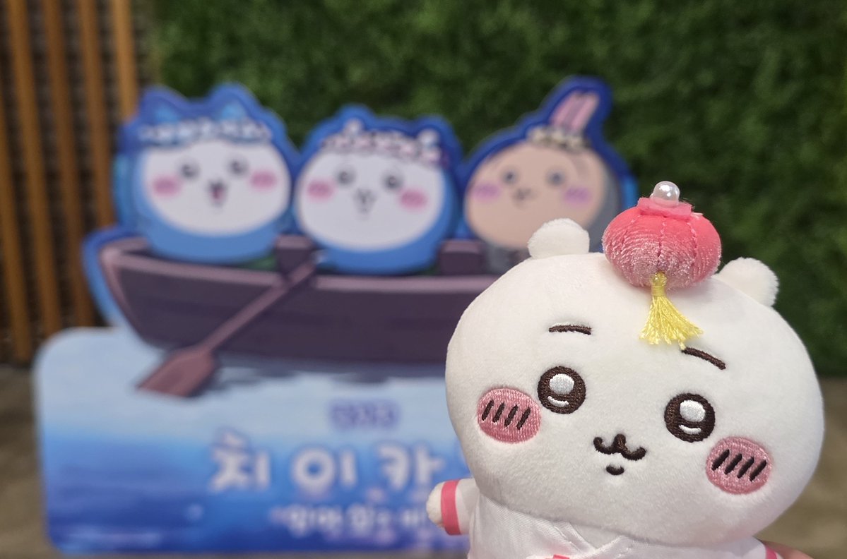 997xKING's tweet photo. 후기는 음...막 개봉했으니 직접 보시는걸 추천하구요...

이번 주말에도 주말 특전이 배포되는데 저희 지역에 대충 한 상영관 하나에 100석정도로 대략 5번이 넘는 상영이 예정 되어있는데 정말 주말이라는 뜻에 맞게 2일은 넘어가는 특전 양들을 각 배포하는 상영관들에 물량을 주길 바랍니다... https://t.co/8T2xUtkviT