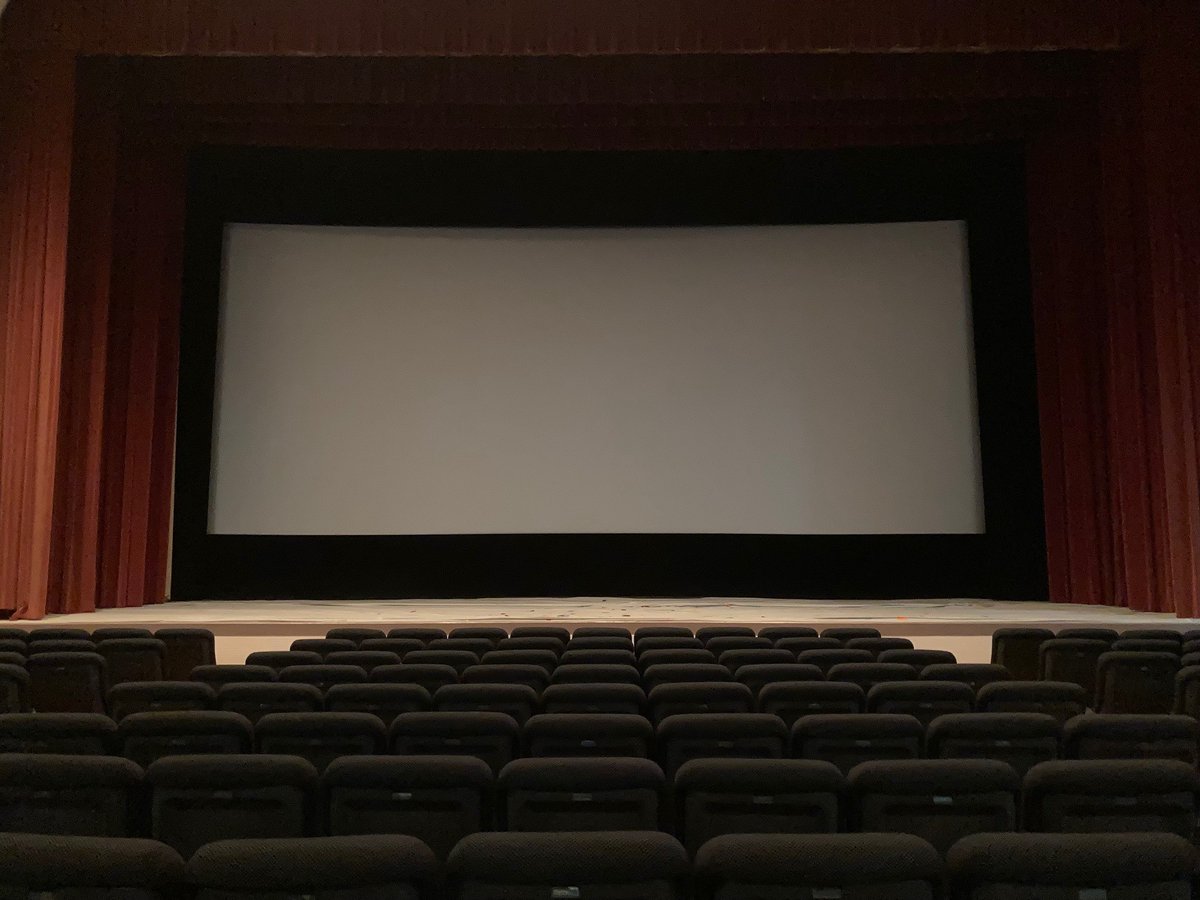 109movil's tweet photo. 【最後のご挨拶】

みなさまと出会えてよかったです
映画を観てくれてうれしかったです

みなさまのたくさんの笑い声や涙、
観終わったあとの楽しそうな会話は、
ずっとずっと宝物です

#ムービル で観た映画、一緒にいた人、過ごした時間、
みなさまの思い出の片隅に残ってくれたら幸せです

今まで本当にありがとうございました
心からの感謝を込めて。