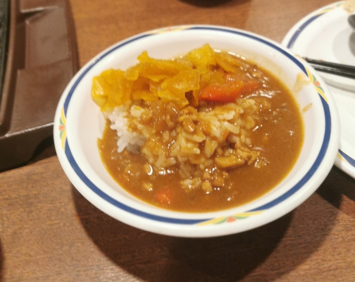 jt_takechan's tweet photo. ステーキガストには、
•カレーライス
•サラダ
•スープ
•パン
これらが1000円で食べ放題になる「単品サラダバーフルセット」という裏メニューがある。
ハンバーグとか、ステーキとかつい頼んじゃうけど、コレだけで充分だと個人的に思っている。 https://t.co/bIMnOJhwUx