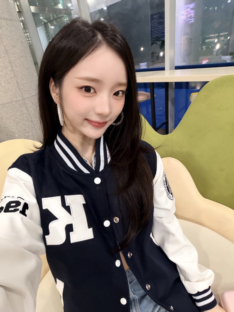 I_m_chillin's tweet photo. ✨👑국립공주대👑✨
너무 재밌게 무대하고 가요 고마워요❣️

#ICHILLIN #아이칠린 #E_JI #이지 https://t.co/WzxMI6y1ZW