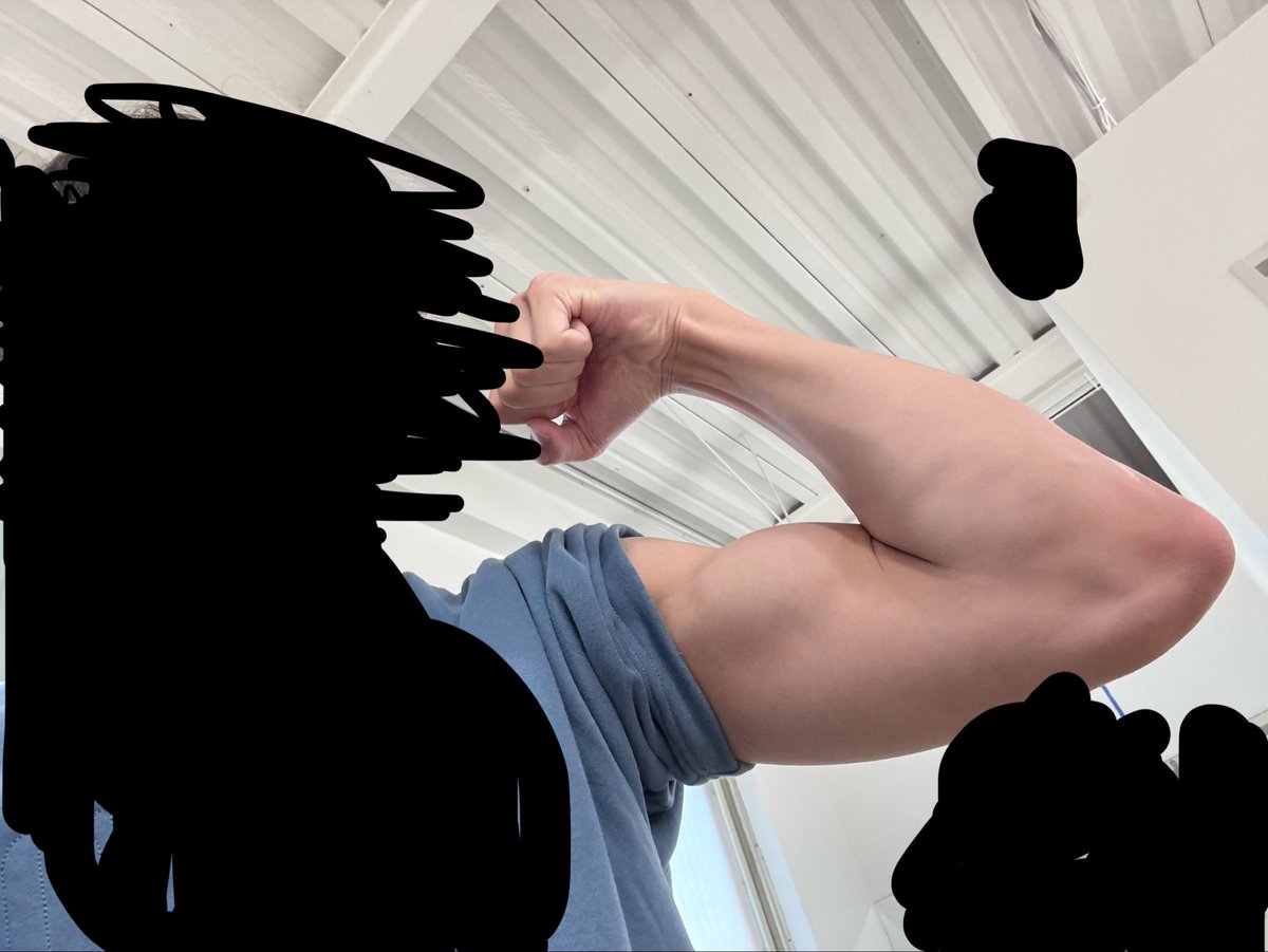 shiwzds's tweet photo. 最近筋肉ついてきた💪 https://t.co/smu0CQtvUL