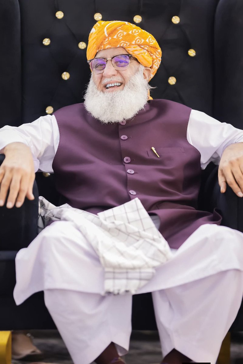 HkkhanKhan44055's tweet photo. صرف 7 مولوی 1974 کو اسمبلی میں گئے
انہوں نے مرزائیت کو اقلیت قرار دیا تھا 
اس دن سے  مرزائیوں نے نعرہ لگایا 
مولوی کا سیاست سے کیا کام

اج بھی ان کے ناجائز بچے یہ نعرہ لگاتے ہیں 
مولویوں کا سیاست سے کام

سیاست اپ کی باپ کی جاگیر تو نہیں

🤌💪💪💪 https://t.co/7aqap6vQuv