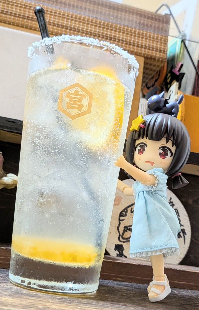 komecco0505's tweet photo. #深夜のねんどろ撮影６０分一本勝負
9/30 【こんげつのしゃしん】ふらいんぐ
雨続きで気分が沈みがちですがパッと明るい写真を集めてみました！☀🌺🥂✨
いつもご覧いただきありがとうございます😆
来月もこめっこをよろしくお願いします
(☆ᴗ͈ˬᴗ͈) https://t.co/HmdWbjoa5R