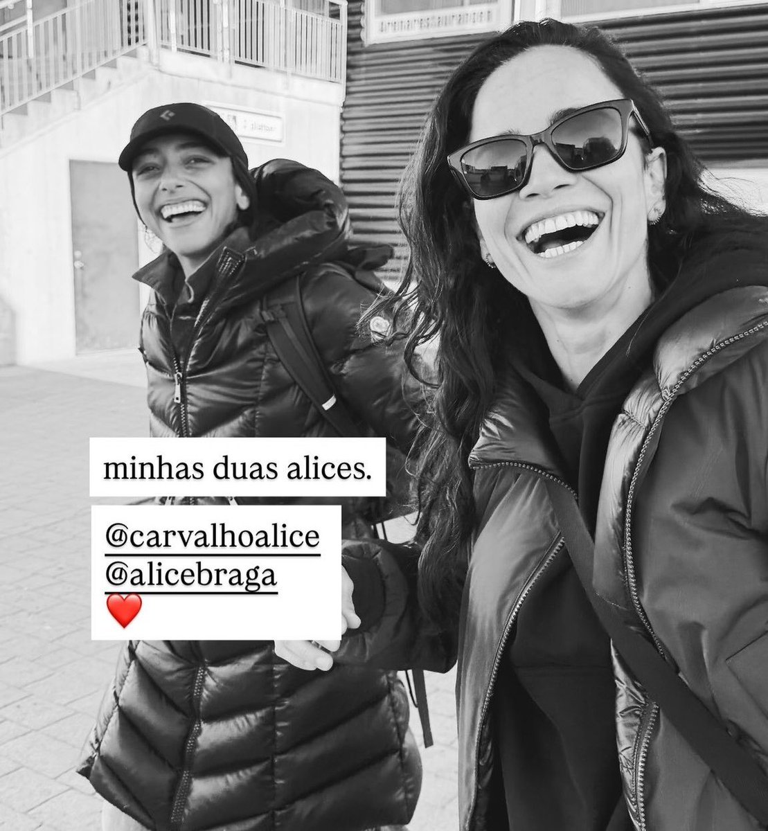 bragsmoura's tweet photo. lindinhas 😭💞 https://t.co/azeE4sMJ0X