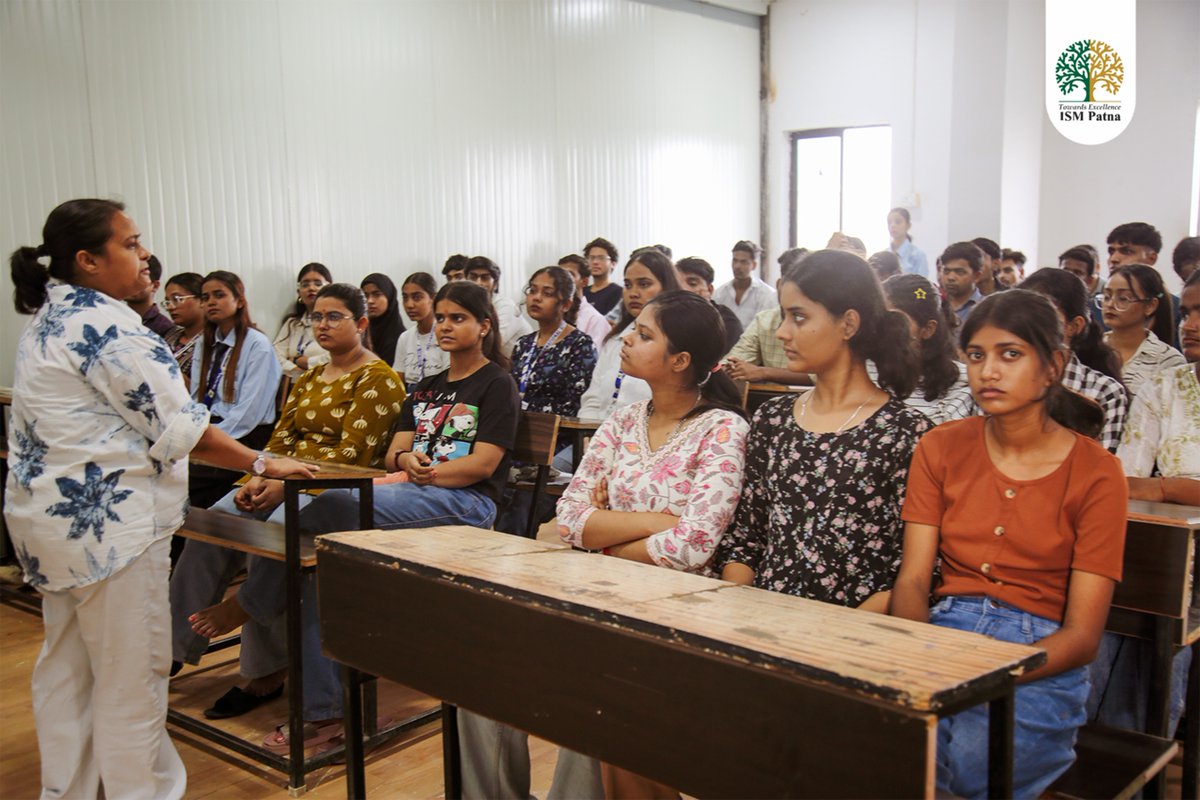 ISMPatna's tweet photo. Sharing a few glimpses from the NSS Event - @ISMPatna & Tarumitra Nature Week.
A celebration of nature, awareness, and collective action for a greener tomorrow.
Take a look at some memorable moments from the event! 
.
.
.
.

#EnvironmentalAwareness #EcoFriendly #NatureAwareness #Students #SaveTrees #SaveOurEarth