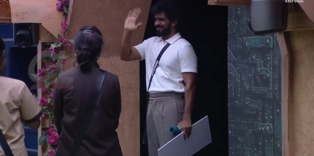 VenkatExe23's tweet photo. Hard to see this picture 🥺

Evlo sikiram nadakum nu nanachi kuda pakkala...

#biggbosstamil10 #bbtamil10 #BiggBossTamil #BiggBossTamil10 #bbtamil #BiggBoss #kumaran https://t.co/9LLLadAxyS