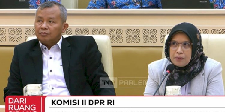 IMPNEC_ID's tweet photo. Apresiasi setinggi-tingginya kepada Anggota Ombudsman RI, Fikri Yasin dan Syafrida Rachmawati Rasahan, atas aksi cepat dan tegas dalam memimpin sidak di Lapas Kelas IIA Cibinong (23/09/2026).
​Keberanian mereka untuk turun langsung dan melawan mafia hukum di Indonesia tanpa rasa takut kehilangan jabatan membuktikan komitmen nyata dalam menegakkan transparansi dan keadilan. Sikap pantang gentar ini menjadi teladan penting dalam menjaga integritas serta memperkuat kepercayaan masyarakat terhadap pelayanan publik di tanah air.