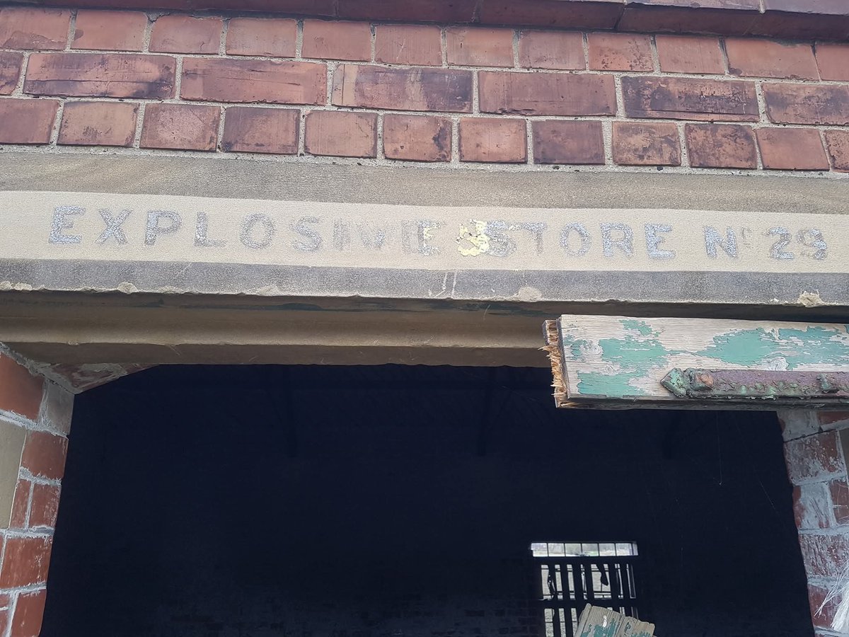 PhilJax11's tweet photo. @AndrewRawson11 @CalumDouglas1 1/2
Local to me.. Selby
This is the munitions factory built after the Crimean war in 1899, after the Army went through a series of administrative changes following the abolition of the Board of Ordnance in 1855, after the Board’s poor performance during the Crimean War. https://t.co/9SC12XIoxX