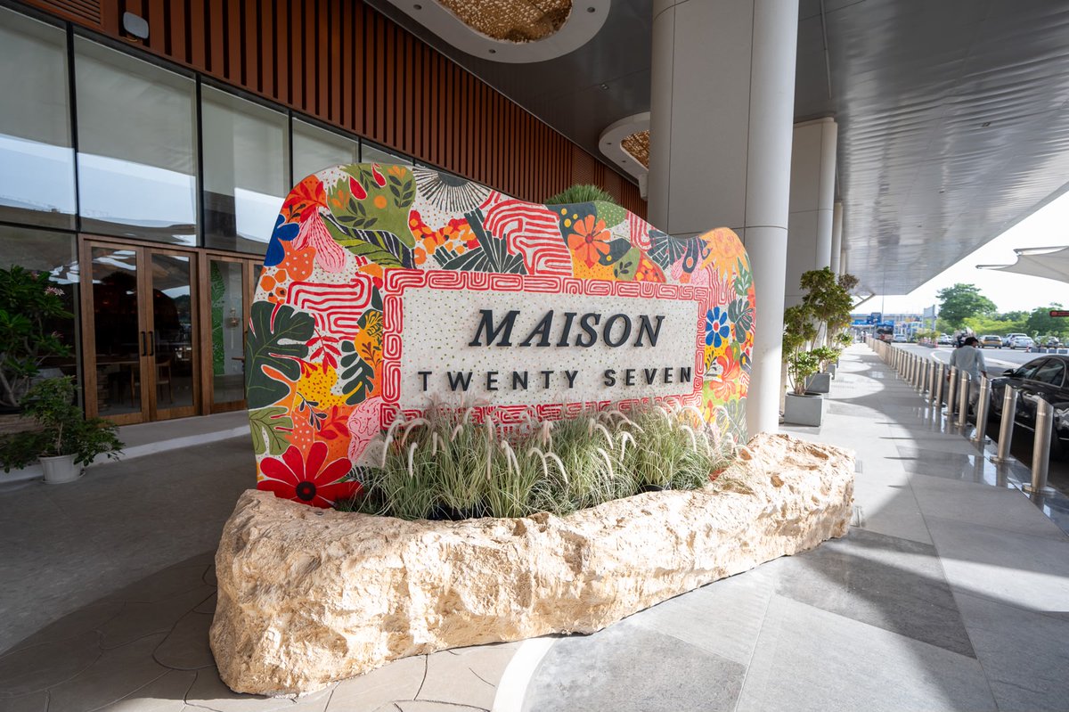 aconnectmag's tweet photo. At @ahmairport , Maison brings together food, retail, design, all under one roof.

Not just a shopping stop, it's a curated lifestyle experience that reflects Ahmedabad’s evolving character and gives travellers more reasons to pause and explore.

#svpia

https://t.co/9wz6iTqsAW https://t.co/i5PdWK4nrI