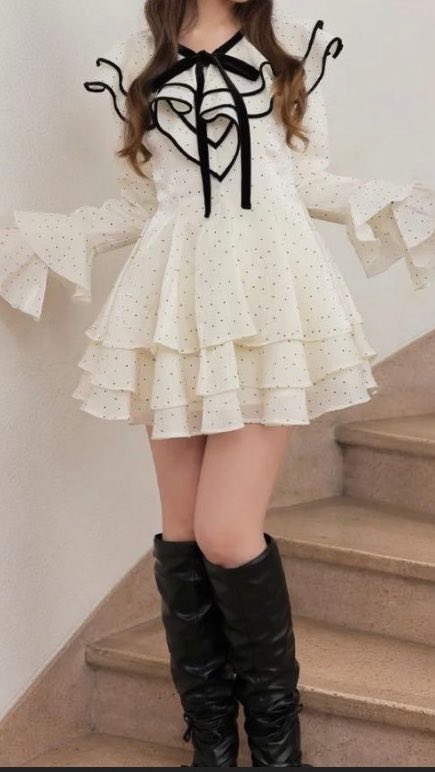 hellnia123's tweet photo. ツーショの為に白い服買おうと思ってたのにあまりにも時間なくてやばい 候補たち⬇️ https://t.co/nwkpWDZIts