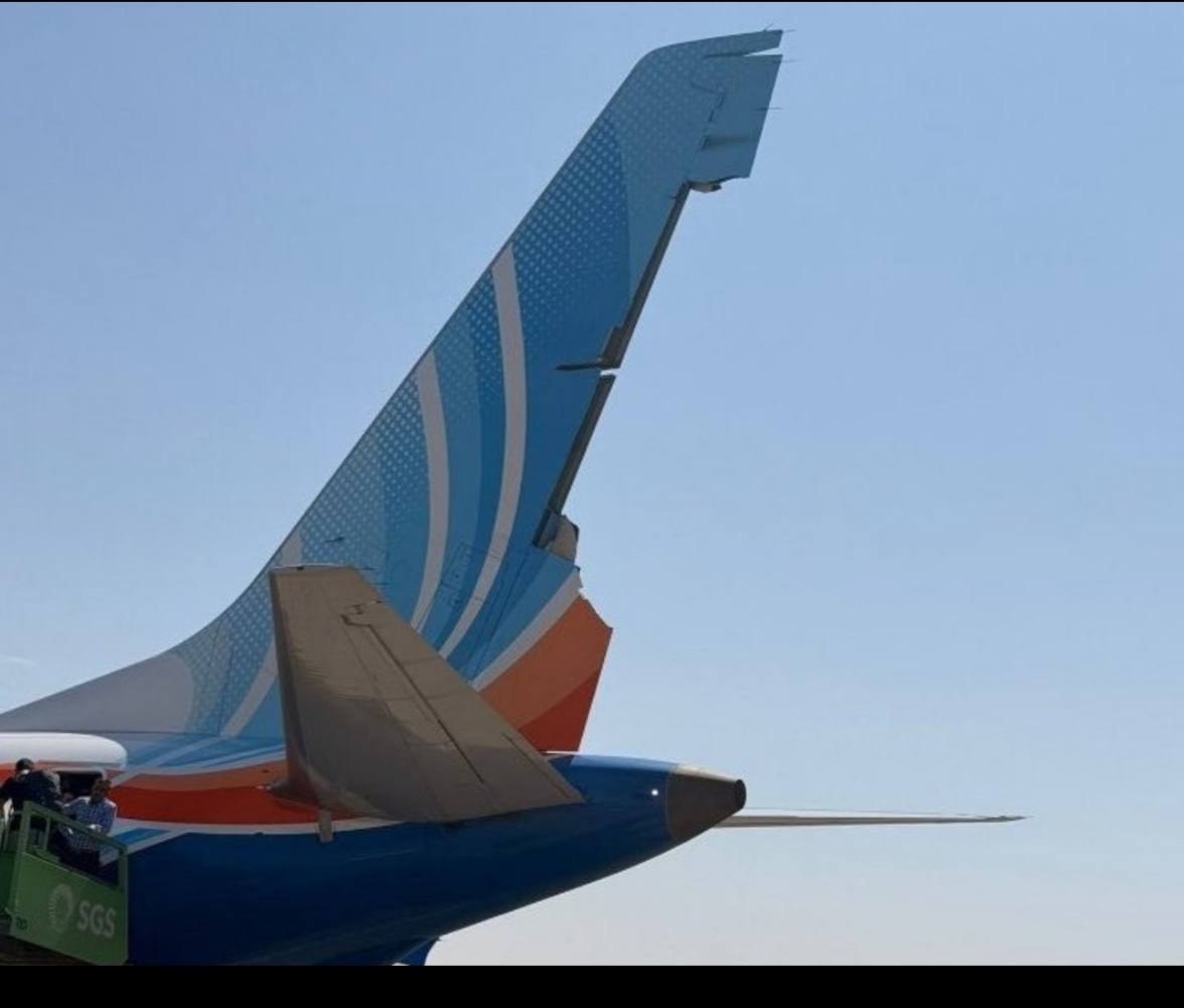 Osint613's tweet photo. Images of the Flydubai aircraft show damage to its vertical stabilizers, with portions of the tails torn away. The crews managed to land it safely. https://t.co/5DcxaHlvHD