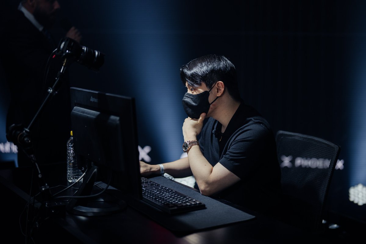 joinfrontier's tweet photo. BREAKING: The Korea final is set 🇰🇷

Jadoodoo vs Saewoo, with the title on the line

Ethan Prosper's coin flip luck ran out after an early drawdown

Honyang fought to the end but came up short https://t.co/NQyzmPsR95