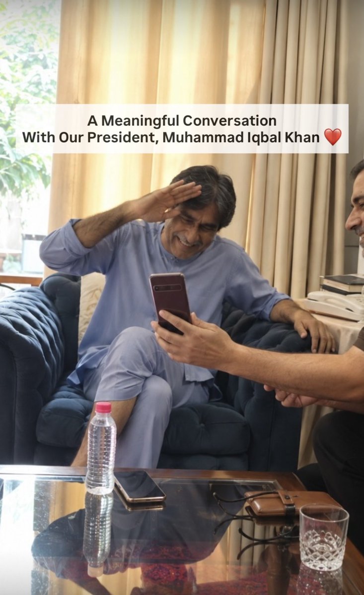 PMISWA1979's tweet photo. Grateful to meet Javed Miandad and present him with a Certificate of Appreciation for his ongoing humanitarian work. ❤️ A meaningful conversation with our President, Muhammad Iqbal Khan, about future community care. Together, we serve. 🤝 https://t.co/PbC0SHnr5L