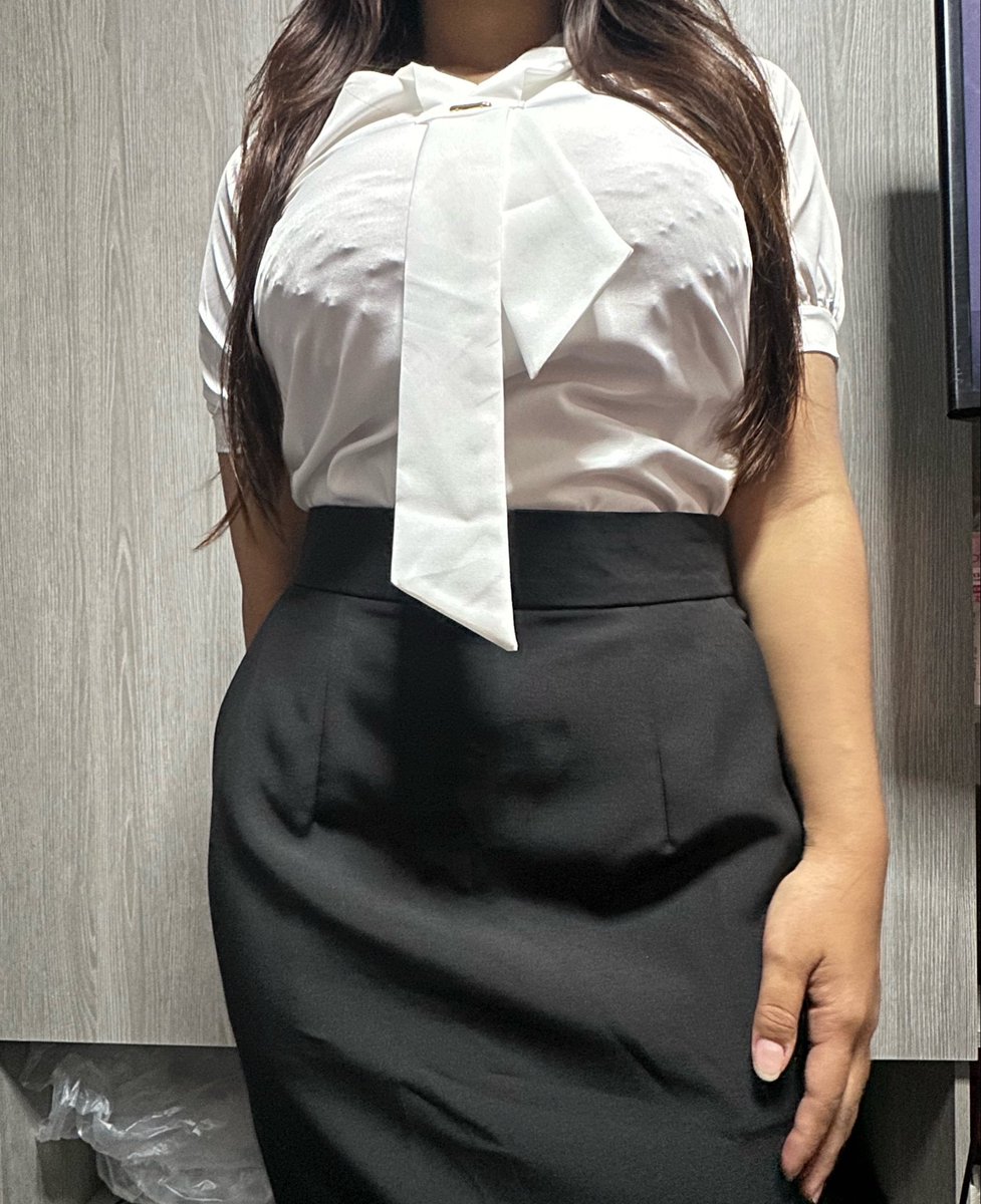 Chinandhs's tweet photo. กลับจากงานแล้วมันทะลุเสื้อละนั้น #ครู #โชว์เมีย #อวดแฟน #นมใหญ่ #อ่อย #คู่แท้ #หญิงแท้ https://t.co/I7mVsrHLEV