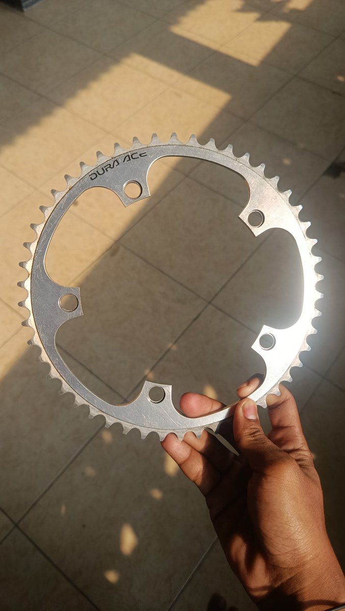 Sannzyy13's tweet photo. wts chainring Dura Ace njs 50t 
harga 600k nego
lokasi Tangerang kabupaten 
ready kirim kirim 
#fnfjb https://t.co/nG2iPXADnc