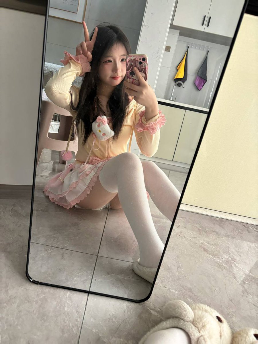 htmorris's tweet photo. #东莞
生日快乐，往后余生，不负流年，不负自己。
👉助理@reemy554i
老师051
看上了请截图妹子和排号便客服快速安排
东莞市南城文化广场 https://t.co/tBxDRUSA5s