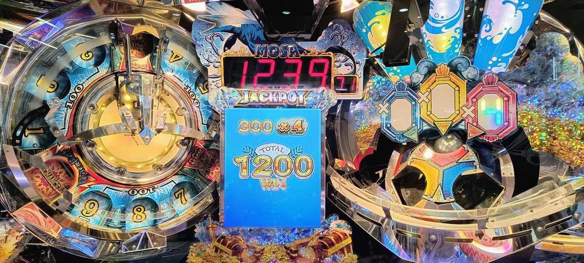 TA20000129's tweet photo. #今月を写真4枚で振り返る 
1.マイページ実装後、高額２倍プテラJP
2.オール4倍と300枚、実質ミニJP？
3.Jボーナス、LV1でオール当選
4.マイホのスピンでゴールド5000枚獲得

今月はマイホでスピンすることが多かった、初めて5000枚のゴールドをとれたことが一番良かったところかな。 https://t.co/PDqlYI9K6z