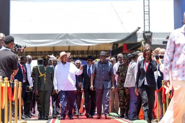 lapsset's tweet photo. FROM THE WEST TO THE HORN AND TO THE  EAST, AFRICA STANDS TALL. 

Benin's President Romuald Wadagni 🇧🇯, Togo's President Jean-Lucien Savi de Tové 🇹🇬, Uganda's President Yoweri Kaguta Museveni 🇺🇬,  Ethiopia's Prime Minister Abiy Ahmed Ali 🇪🇹 and Nigeria's Former President Olesagun Obasanjo 🇳🇬 are among the leaders who joined His Excellency the President of the Republic of Kenya Dr. William Samoei Ruto, Government officials, CEO's and key representatives in Lamu for the Dangote East Africa Refinery groundbreaking. We are proud to be part of this milestone. #LAPSSET is indeed a bridge connecting our nations. One corridor, multiple opportunities! 

#Dangote #Lamu #Corridorofopportunity #AfricanInfrastructure #GlobalTrade #LAPSSETForBusiness