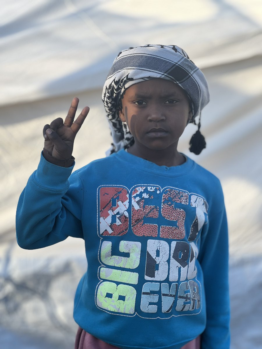 mnar925311's tweet photo. A black Palestinian girl needs donations to feed her family

https://t.co/PvJpsqhQtY https://t.co/xyjbefDaN0