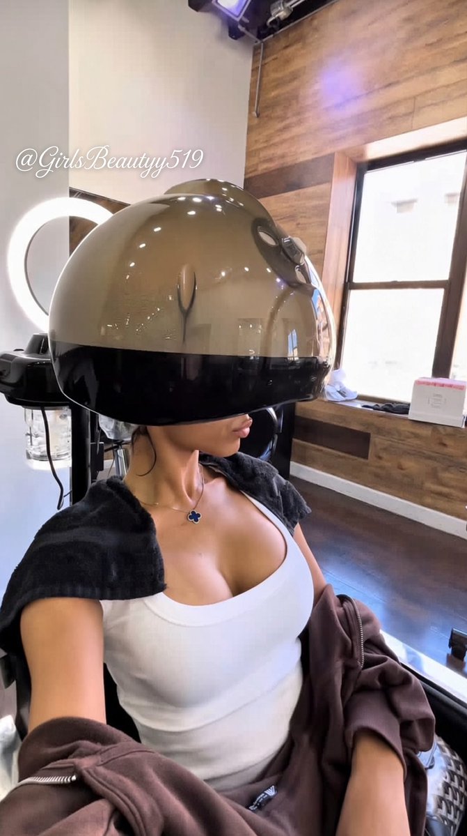 GirlsBeautyy519's tweet photo. my kinda therapy 💅🏽🥂🧖🏽‍♀️🛍️ https://t.co/jrZbFDJI4K