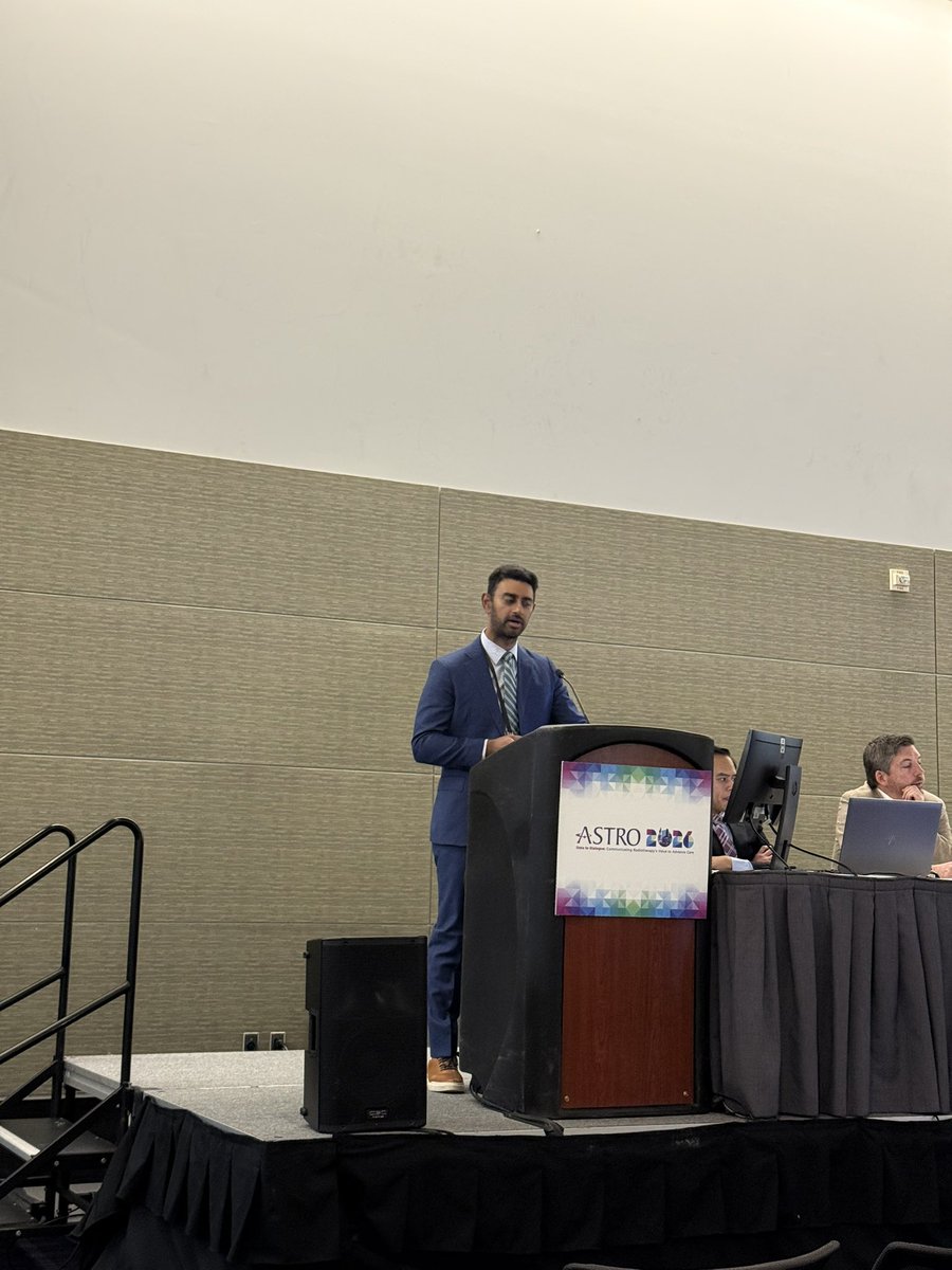 TylerSbrt's tweet photo. 🧐nerve-sparing prostate RT?

@ndesai2005 presents Poten-C trial

Unilateral NVB sparing:
❌ did not improve sexual function (primary endpoint)

🤔 urinary function better w NVB sparing

@ASTRO_org #ASTRO26 https://t.co/qGSMzuUsCT