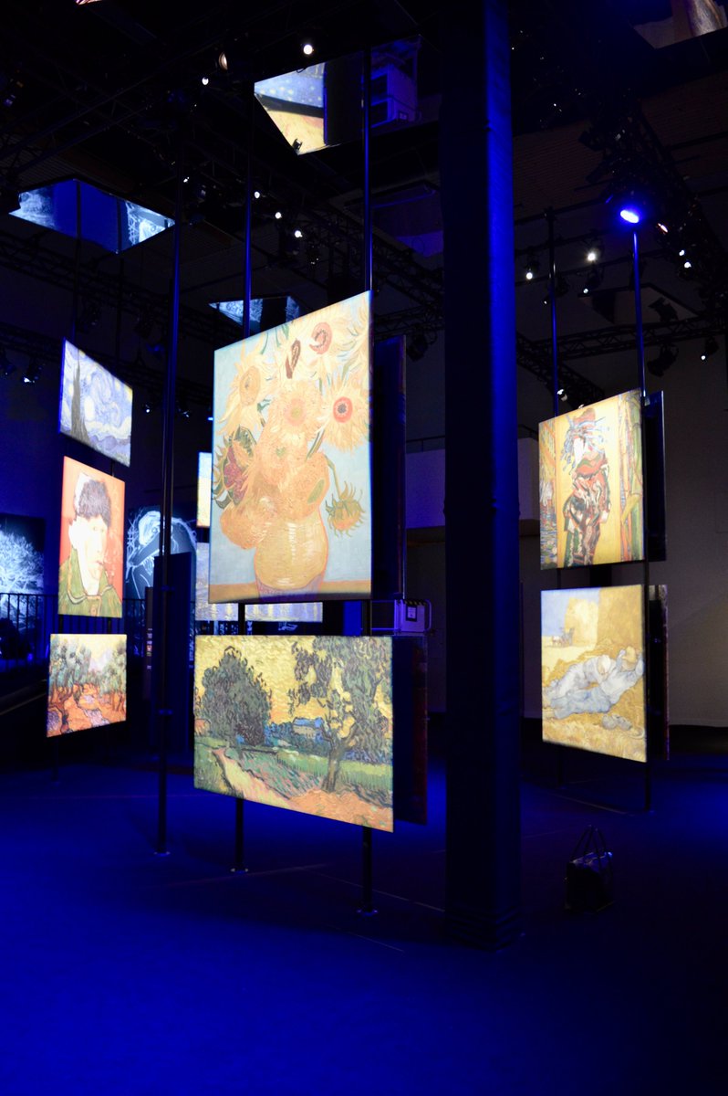 HullZurich's tweet photo. Art History trip to the Vincent van Gogh exhibition: VINCENT – Between Madness and Wonder. #hullsschoolofficial #ArtHistory #VincentVanGogh #VanGoghImmersive #ImmersiveArt #VINCENTBetweenMadnessAndWonder #VINCENTZwischenWahnUndWunder #LichthalleMAAG #Zürich https://t.co/oGedUGrqsA