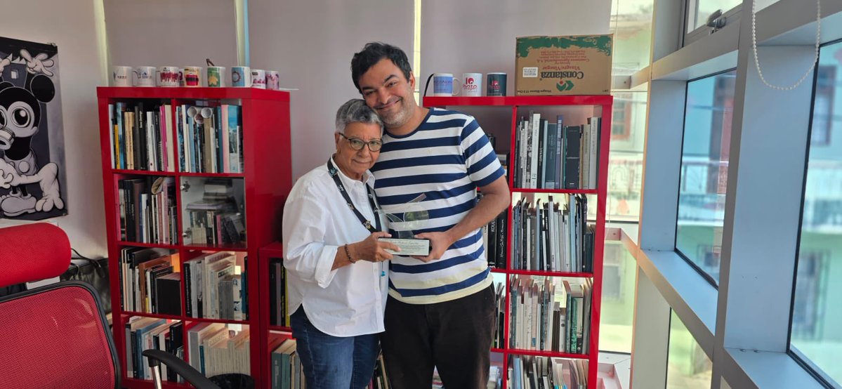 CentroImagenRD's tweet photo. La Fundación Imagen 83, Centro de la Imagen y Photoimagen
 otorgan reconocimie
Tomas Pichardo Espaillat joven director de cine y talento extraordinario que hoy nos llena de profunda  admiración y orgullo. Por su visión creadora al dirigir Olivia y Las Nubes! https://t.co/TgZb7iwjwx
