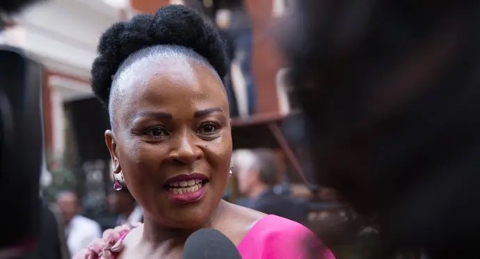 mmodiba10's tweet photo. BREAKING NEWS🔥🔥

ADV Busisiwe Mkhwebane HAS BEEN ACQUITTED OF ALL the criminal cases that have been following her for years. 

We kept telling you that she fought the most powerful individuals and the system made her target. 

What happens to all those negative articles that were written about her. The negative narrative that was created about her and her career.