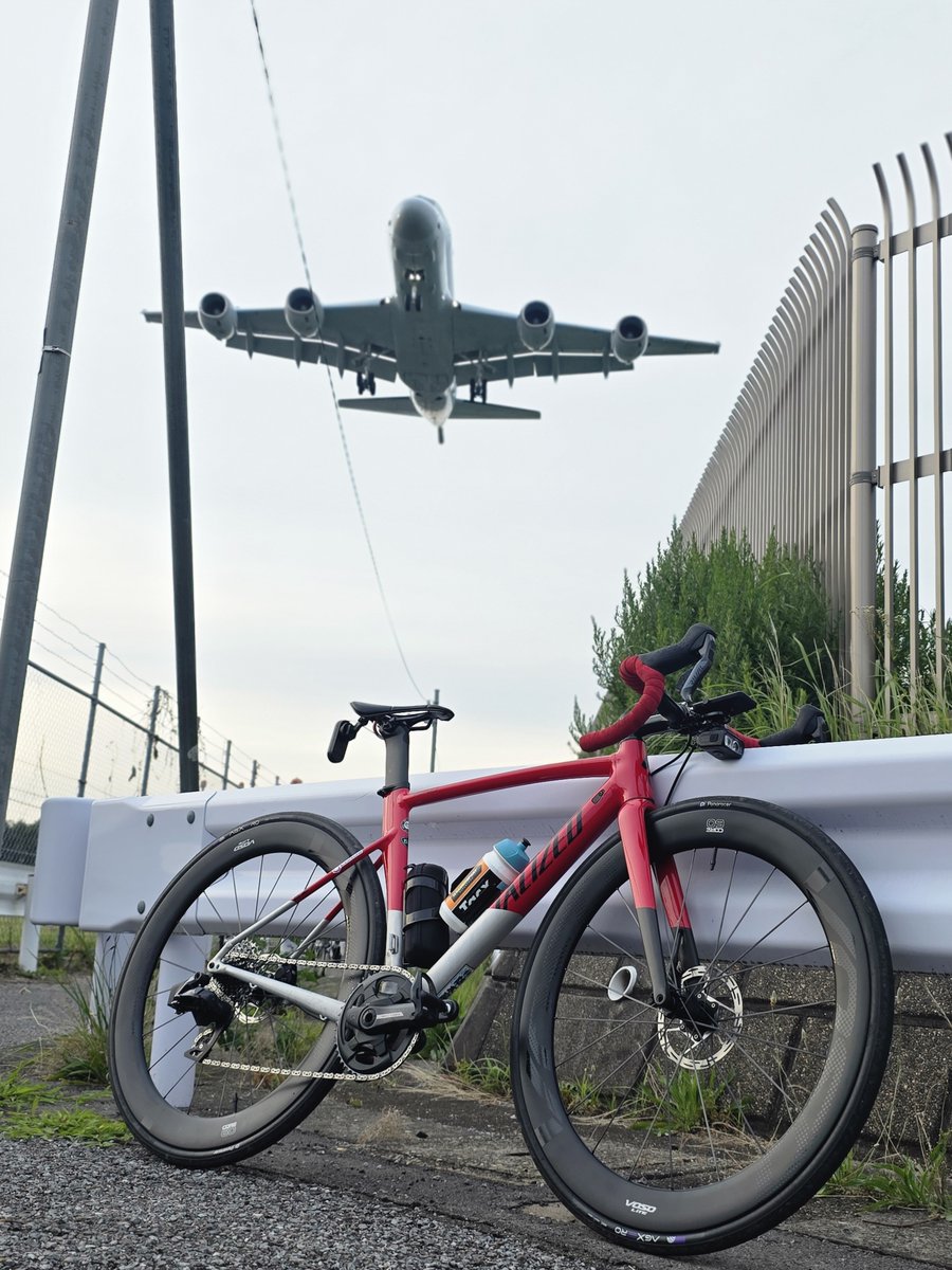 _caffetyuu's tweet photo. これのF2戦闘機ver.が撮れるって事じゃろ？！ https://t.co/L1t5geeasj