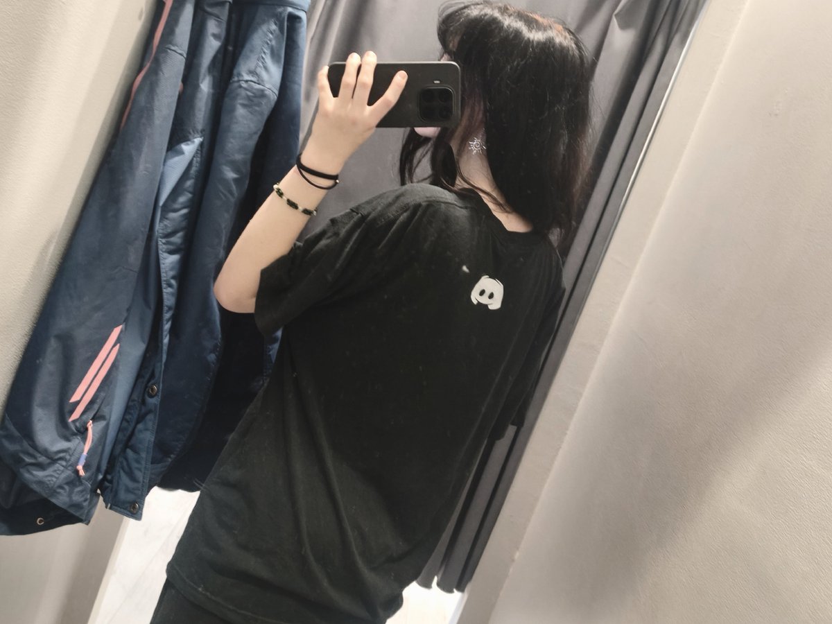 Madlenxoxo's tweet photo. Swag?? https://t.co/6uOUSqNL1N