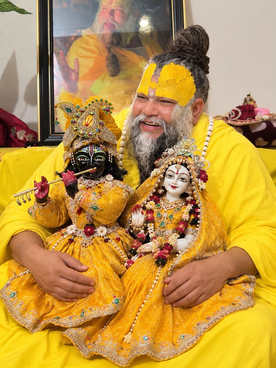 RadhaCharanDaas's tweet photo. राधे राधे 🌸🙏

श्री गुरु महाराज जी के लाड़ले ठाकुर

श्री राधा पिय जू महाराज ✨

बस एक दिव्य दर्शन…

और मन भक्ति-प्रेम से लबालब भर जाता है! ❤️

ये अहसास ही सब कुछ है।

अनुभव करो! 🔥

#PremanandJiMaharaj #Bhakti #DivyaDarshan https://t.co/zrYVFuzKd0