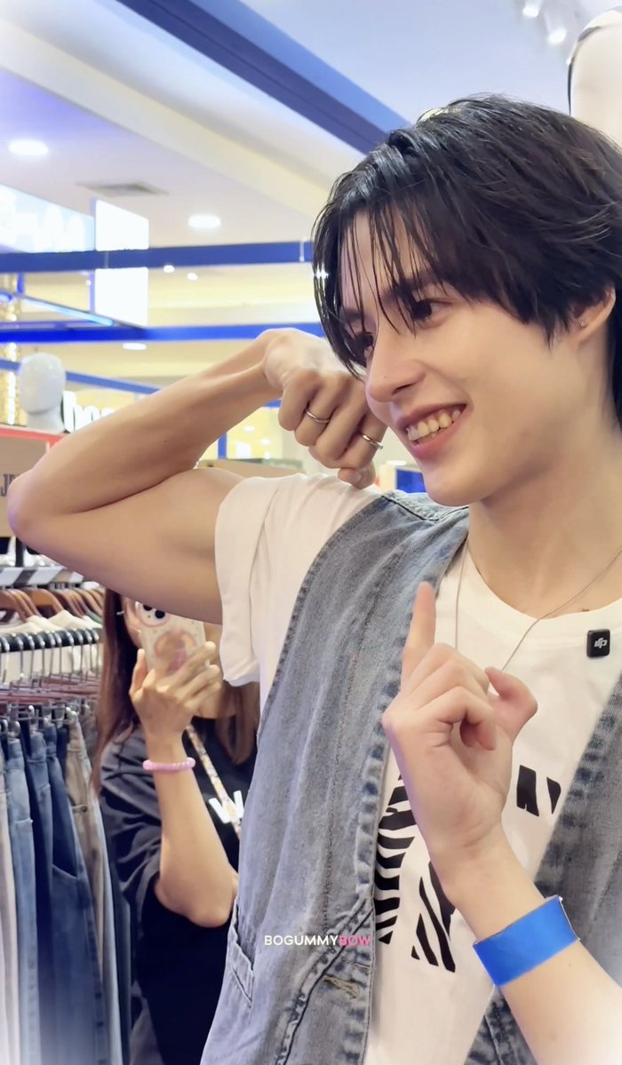 bogummybow's tweet photo. ขอ 3 คำ ที่บ่งบอกความเป็นตัวเอง
🦔 : สุดหล่อม้าก
🦔 : กล้ามใหญ่จัด!
🦔 : โคดเมะเลย 

นี่ว่าถูกทุกข้อ ให้เลยค่ะเฮีย ✅✅✅

#RobinsonSuperJeansWeekXTeeHeng
#HengmarkII @HengmarkII https://t.co/eeZnhMI7A0