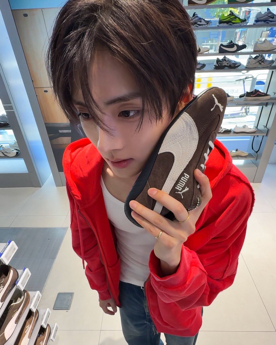eclairswon's tweet photo. why 😭 is 😭 sangwon 😭 literally 😭 the 😭 cutest 😭 baby 😭 bean 😭 ever 😭 https://t.co/A5u2JJWcfk