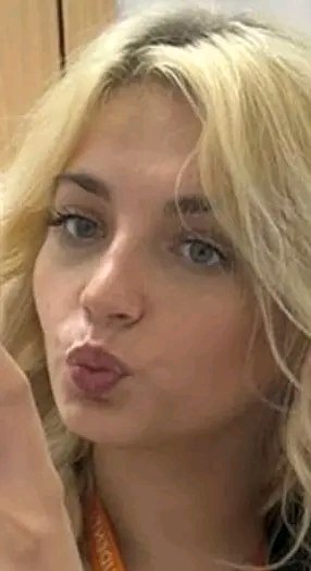 FreyjaBakke's tweet photo. We are appealing for the public’s help in trying to locate a missing girl from #Minster, Isle of Sheppey.

Annie Palmer is 17 years old and was last seen in the area at about 11pm on Tuesday 29 September 2026.

She is described as being about 5ft 5ins with long blonde hair. Annie is thought to be wearing a long black cardigan, black leggings and black flip flops. She has known links to #Sheerness and #Greenhithe.

If you have critical information regarding her whereabouts, please call 999, quoting reference 29-1865.
 
For all other information please contact us via live chat on our website or by dialling 101.