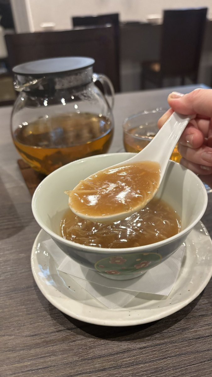 yumichanlog's tweet photo. 📍 チャイニーズレストラン ゆあさ
神保町駅から徒歩1分の創作中華レストラン🥂ふかひれ専門店『筑紫樓』や小籠包が名物の『ジョーズシャンハイニューヨーク銀座店』で料理長を歴任し、ホテルでの研鑽も重ねた湯浅博司シェフが、地元・神田で独立してオープン！旨みをたっぷり感じるコース構成👍 #PR https://t.co/GtT8lmz4TR