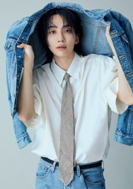 AboutMusicYT's tweet photo. Happy 31st birthday to the amazing Jeonghan of SEVENTEEN! https://t.co/ZT5XiLbvl9