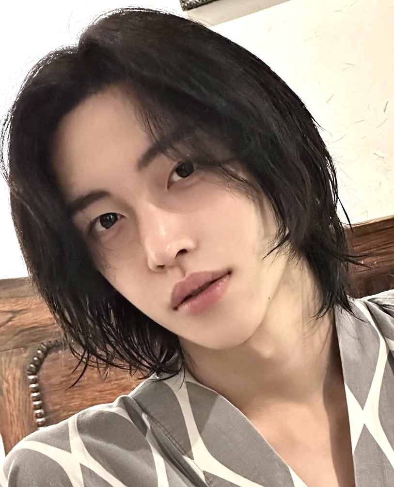 W__JAN's tweet photo. 원빈 한정 장발콤 https://t.co/ftRm4qw5kN
