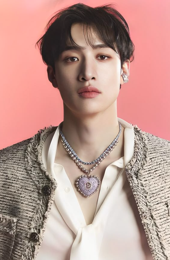 AboutMusicYT's tweet photo. Happy 29th birthday to the talented Bang Chan of Stray Kids! https://t.co/pY604SBoLM