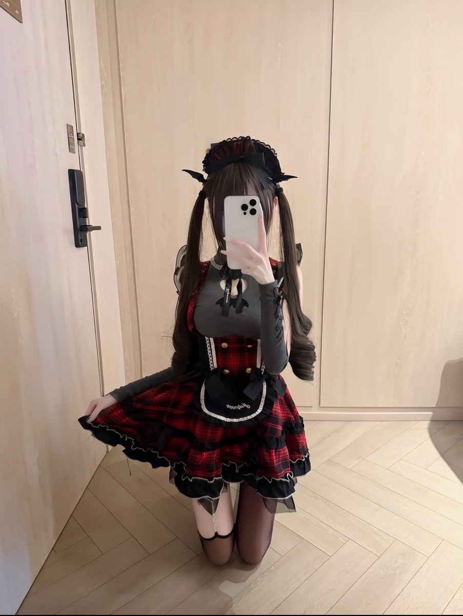 Tanza47's tweet photo. 我真的不要🚪
真的给18看
现在来一个正常男生
开脱！！
上供！！！ https://t.co/66Fyy6bsL2